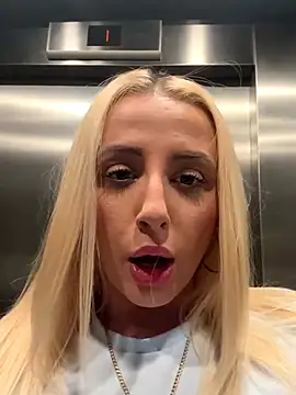 Strongqueen's Webcam Show
