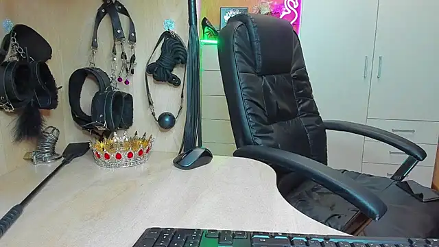 KristiTopxx's Webcam Show