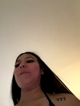 Alyshanon18's Webcam Show