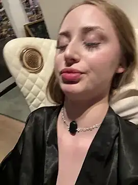 GraceSecrett's Webcam Show