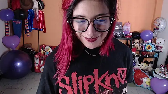 MissMiia2's Webcam Show