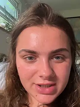 LanaLouBear's Webcam Show