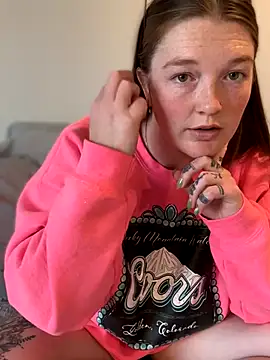 PussiesnCream_'s Webcam Show