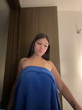 Alyshanon18's Webcam Show