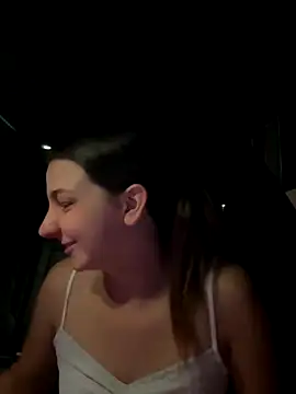 DoriDeluxe66's Webcam Show