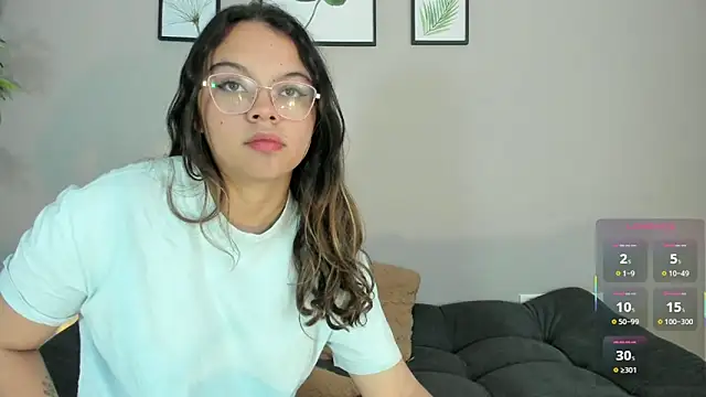 miaa_lux's Webcam Show