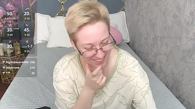 AlexandraGreen's Webcam Show