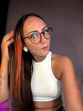 xxveraa_vibe's Webcam Show