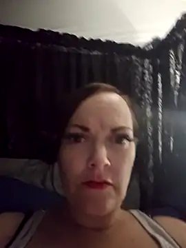 Sweetmiss84's Live Sex Cam Show
