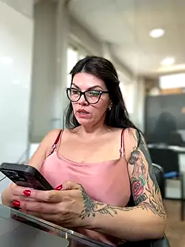 CarlaConnorTV's Live Sex Cam Show