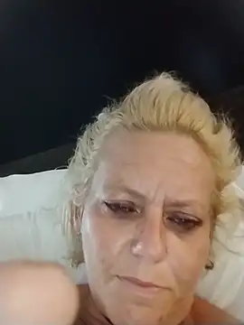 Krystalball82's Live Sex Cam Show