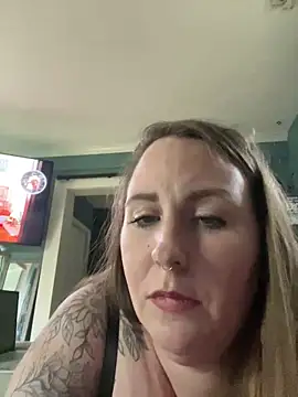 Domimommy420's Webcam Show