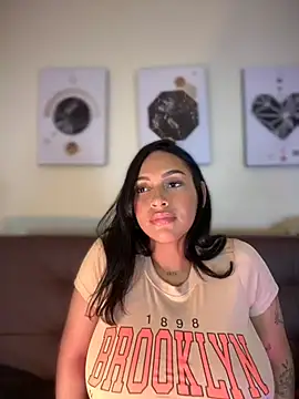 MaverickGray's Webcam Show