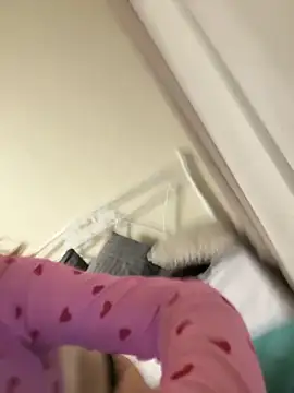 MiaaLoveeee's Webcam Show