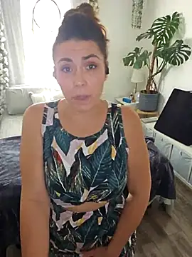 Ellie-L-Elizabeth's Webcam Show
