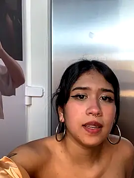 sofia_sstone's Webcam Show