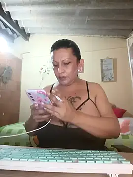 zafiro_sex_'s Webcam Show