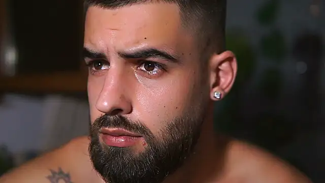 HairyRobxxx's Webcam Show