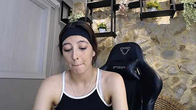 AdharaHamilton's Webcam Show