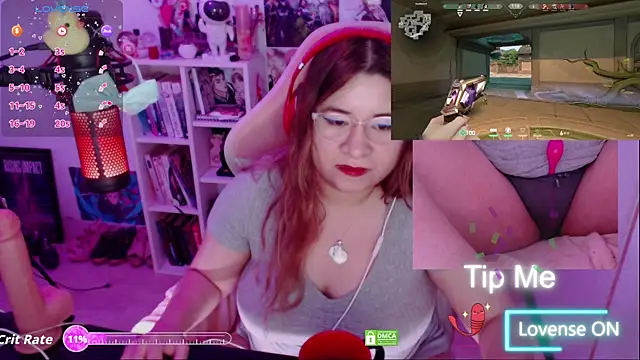 Pink_girl0n's Webcam Show