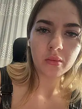 AmilyShy's Webcam Show