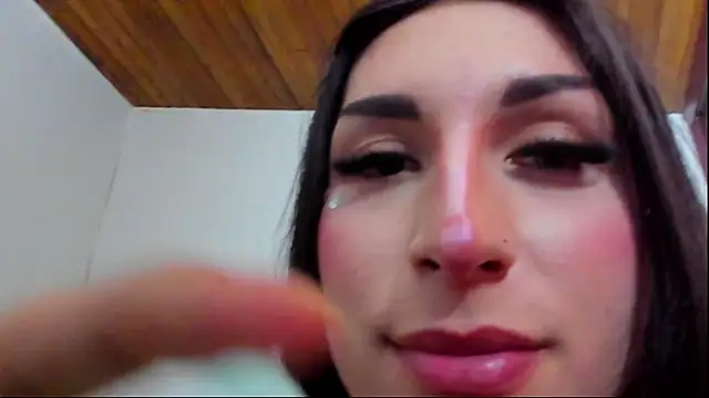 _paulaaa's Live Sex Cam Show