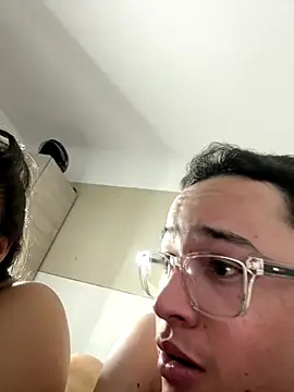 SashaAndDamian's Webcam Show