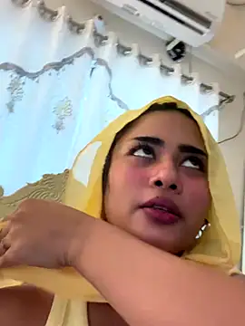 Redchili8888's Webcam Show