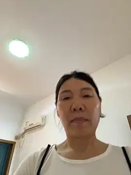xiiuuff18's Webcam Show