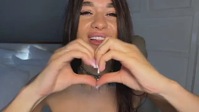 UrLillShy's Webcam Show