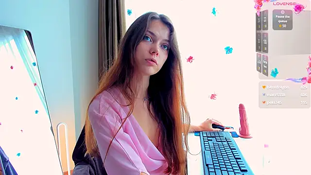 Alice_neon's Webcam Show