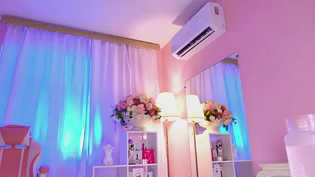 intimbabe's Webcam Show