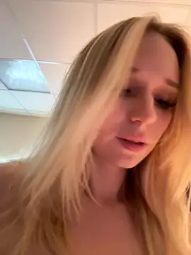 RollingGirls' Webcam Show