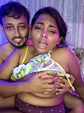 Trending_Couple's Webcam Show