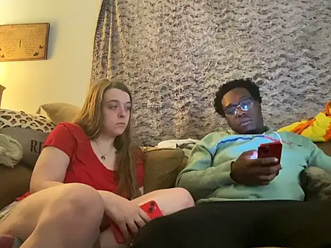 TouchOfAshh's Webcam Show