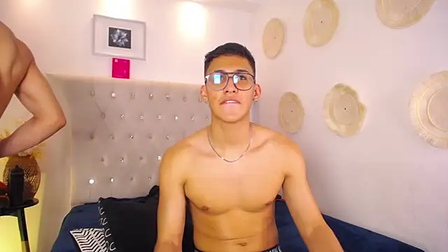 SavAndRob's Webcam Show