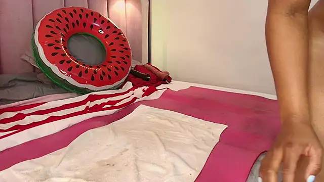 HallyBans' Webcam Show
