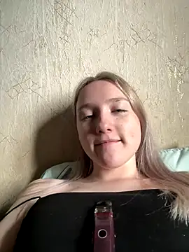 EmilyMood: вебкам-шоу
