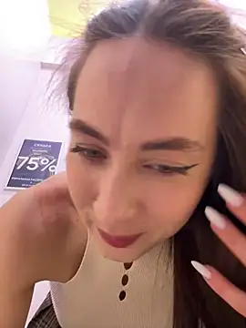 Holly_Play's Webcam Show