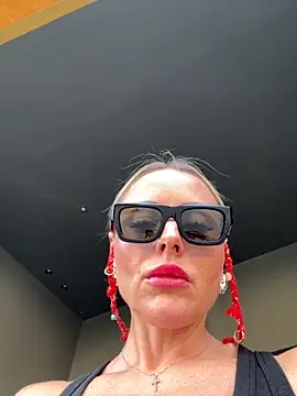 EmaSalis' Webcam Show