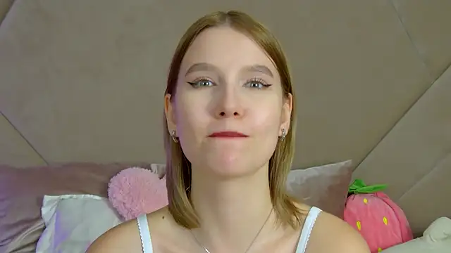 LiliLinn's Webcam Show