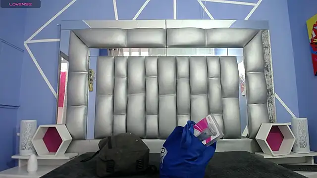 sophia_ny's Webcam Show