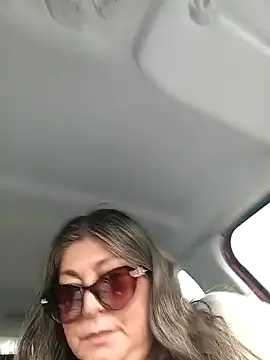 emma_tour's Live Sex Cam Show