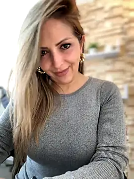 _Abril-Office1's Webcam Show