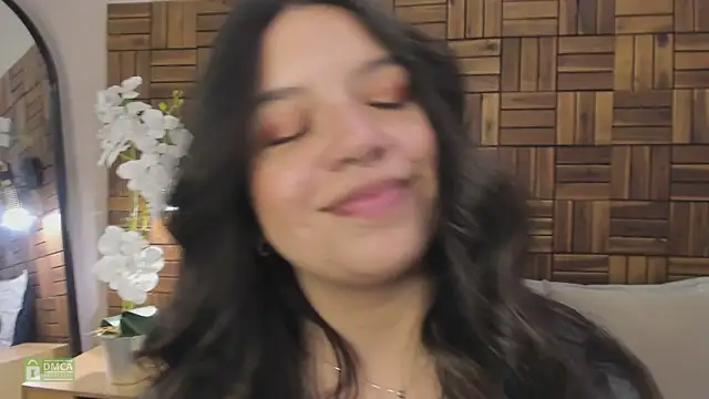 gineebraa's Webcam Show