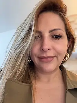 _Abril-Office1's Webcam Show