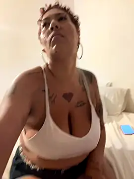 Exotickittykatt's Live Sex Cam Show