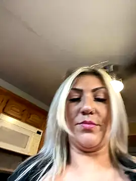 LittleMissEeve's Live Sex Cam Show