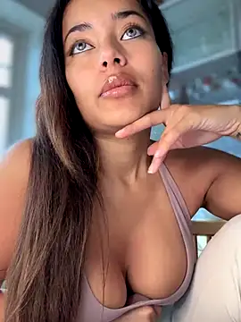 Risky_Workouts' Webcam Show
