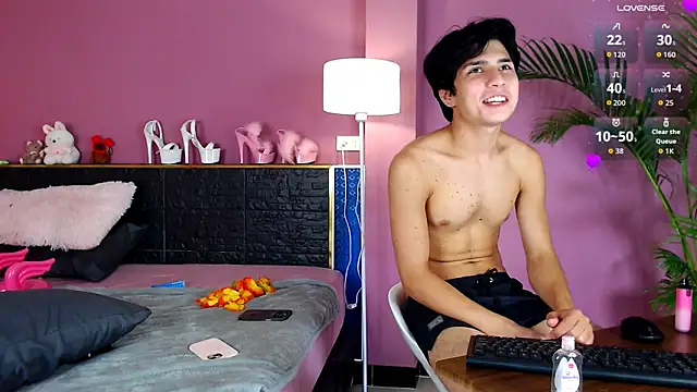 Leo_lunaaa's Webcam Show